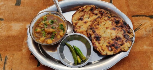 Visit Taste of Mussoorie (2 Hour Guided Food Tasting Tour) in Dhanaulti