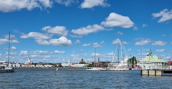 Helsinki: Private Tour zu den Highlights der Stadt im VIP-Auto