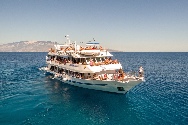 Zakynthos: Boat Cruise to Navagio Shipwreck Beach Zakynthos Town: Boat Cruise to Navagio Shipwreck Beach