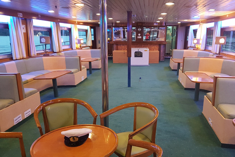 Zakynthos: Cruise to Navagio Shipwreck with swimming stops