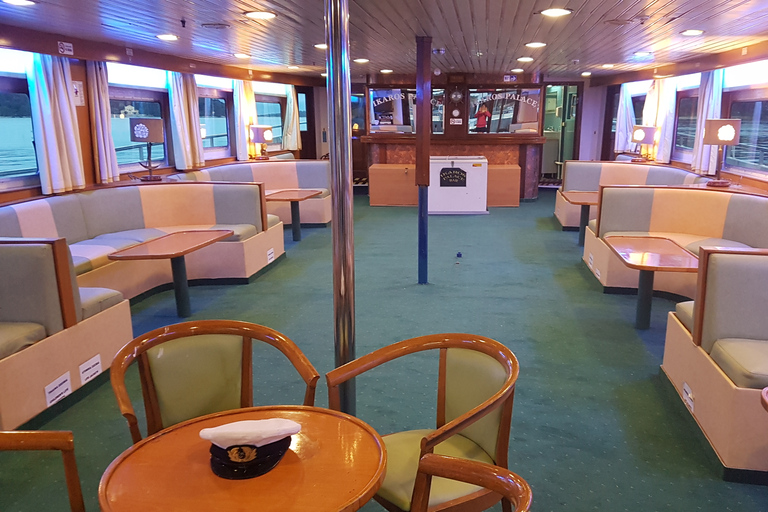 Zakynthos: Cruise to Navagio Shipwreck with swimming stops