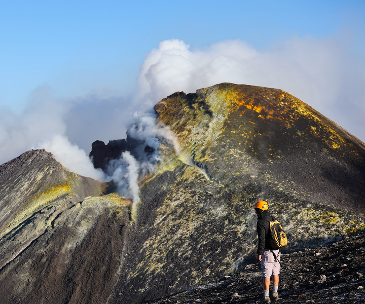 Etna: Summit Craters 3357 m. Trekking Tour