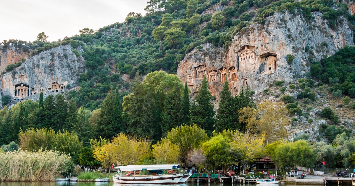 Dalyan tour privado de medio día en barco por el río Dalyan con baño