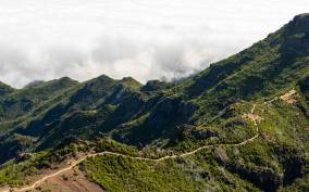 From Funchal: Transfer to Pico do Arieiro & Pico Ruivo Trail