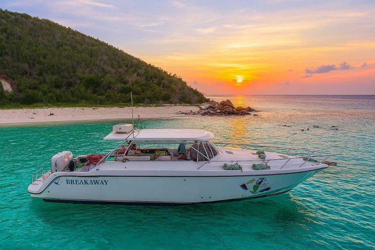 St. Thomas: Snorkel and Sunset Cruise with Snacks