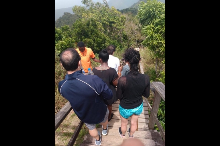 Santa Lucía: recorrido de senderismo por el sendero natural Tet Paul y playa