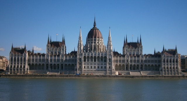 Budapest: Inner City Private Walking Tour of Pest