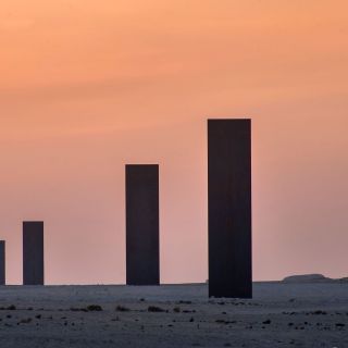 Doha: Richard Serra Sculpture, Mushroom Hills & Zekreet Fort