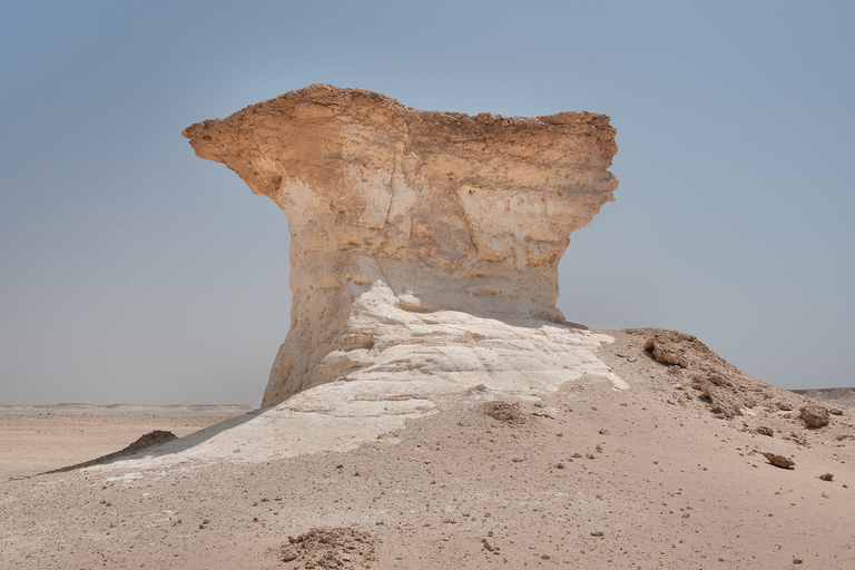 Doha: Escultura de Richard Serra, Mushroom Hill, Pista de Corrida de CamelosDoha: Escultura Richard Serra, Mushroom Hills e Zekreet Fort