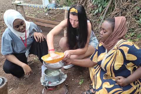 Zanzibar: Spice Farm Tour with Traditional Cooking Lesson