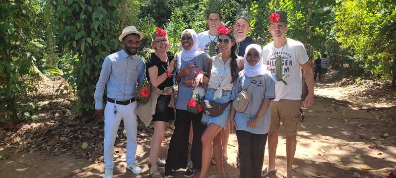 Zanzibar: Spice Farm Tour with Traditional Cooking Lesson