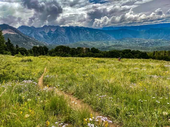 Компактвэн 6 местный фото