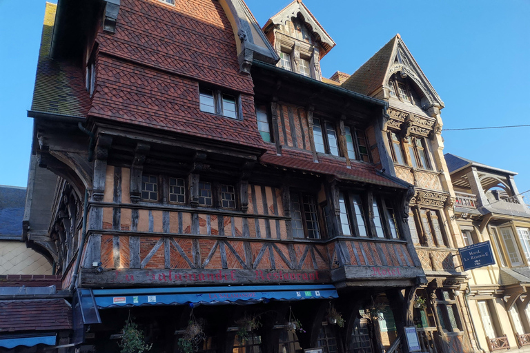 From Paris: Guided Tour of Honfleur, Etretat, and Rouen