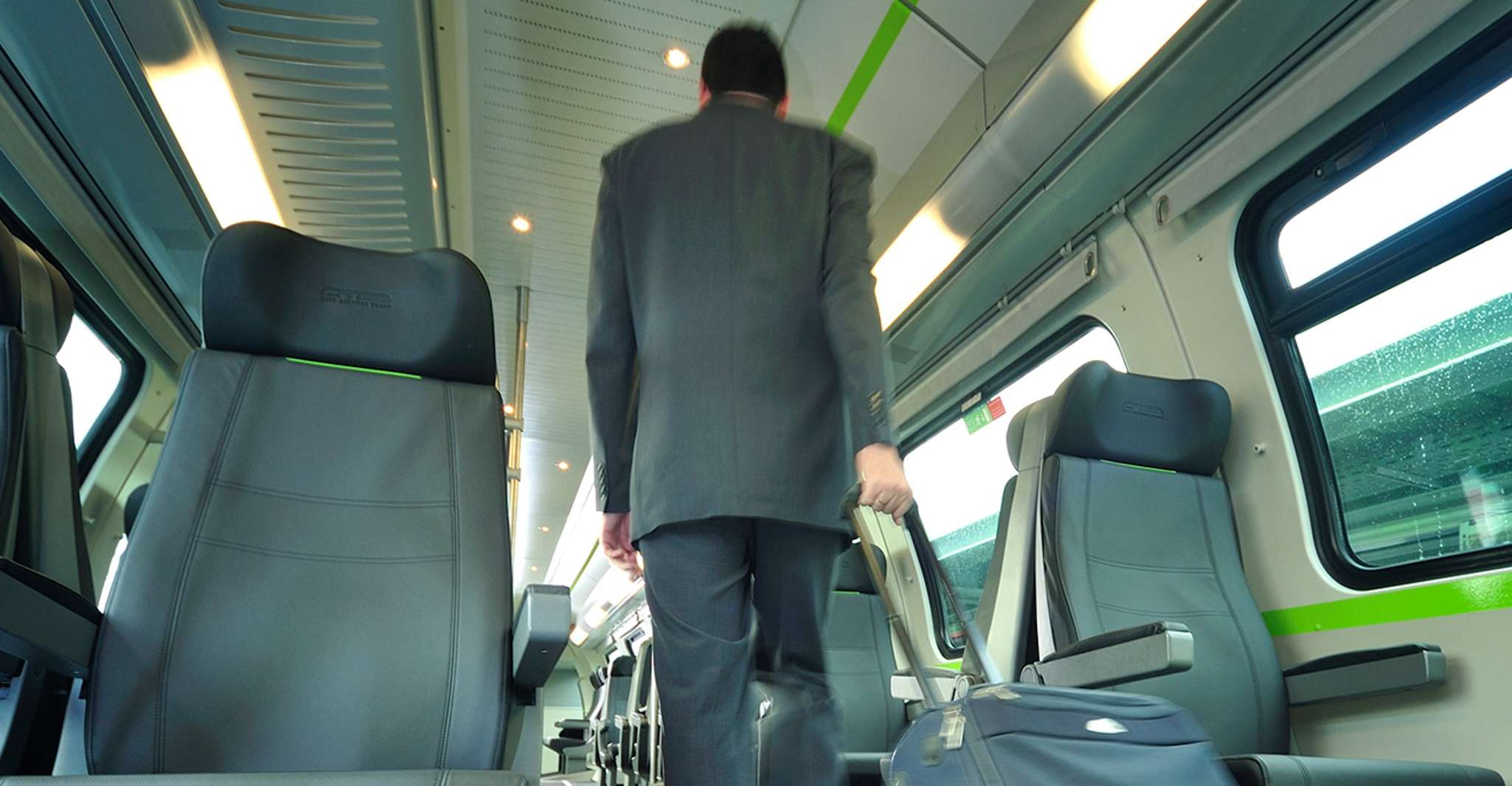 CAT Transfer, Vienna Airport – Wien Mitte - Housity