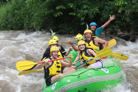 La Fortuna : Rafting en eaux vives classe V