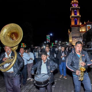 Cholula: Nighttime Walking Tour w/ Live Band & Drink Tasting