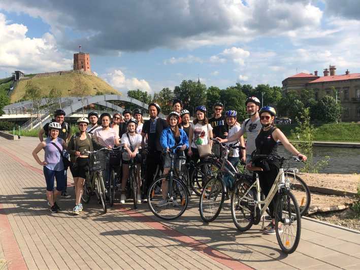 Vilnius: Private City Bike Tour of Vilnius Highlights