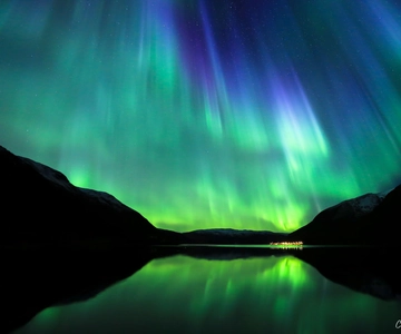Tromsø: Northern Lights Chase with Free Photos