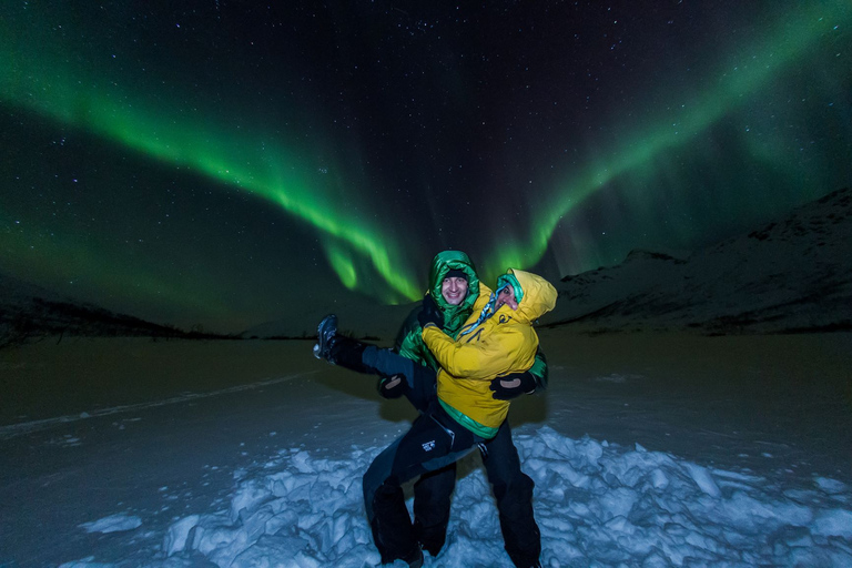 Tromsø: Nordlichtjagd mit kostenlosen FotosTromsø: Nordlichter-Jagd mit kostenlosen Fotos