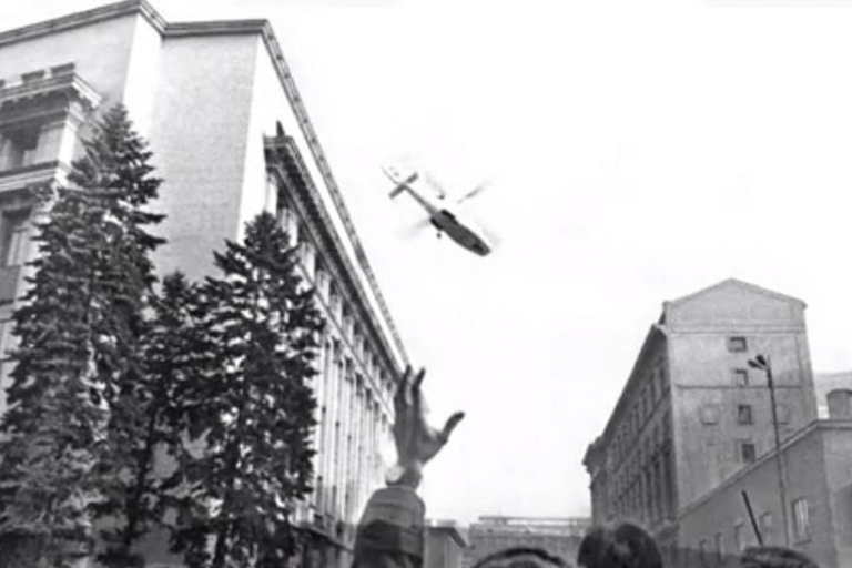 Bucarest: visite privée des derniers jours de Ceausescu dans une Dacia