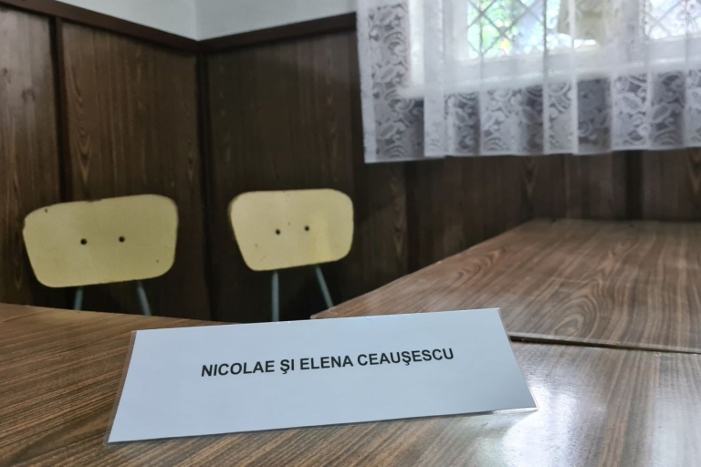 Bukareszt: Prywatna Last Days of Ceausescu Tour w Dacia