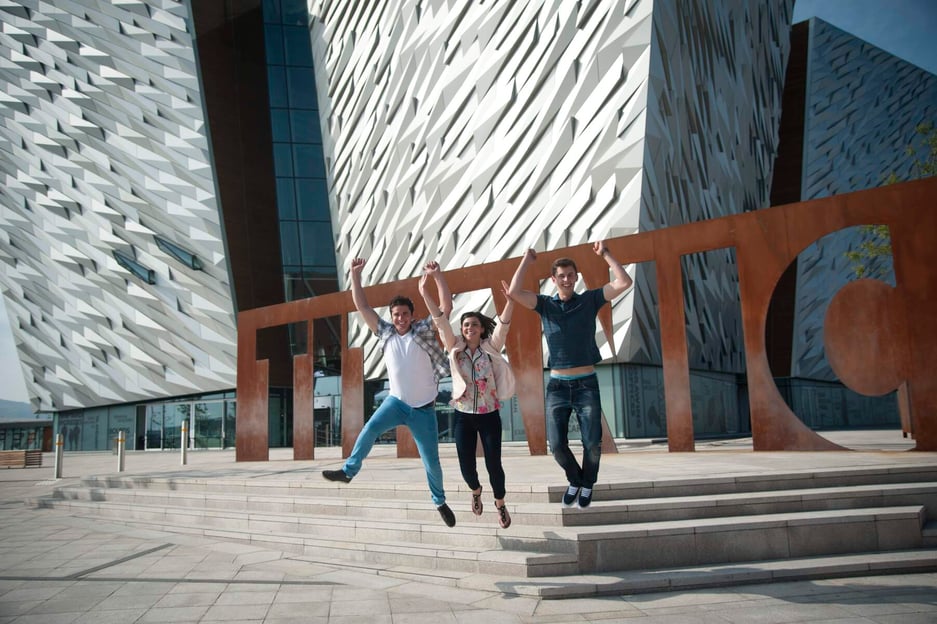 Dublín: calzada del Gigante, Dark Hedges y Titanic guiado