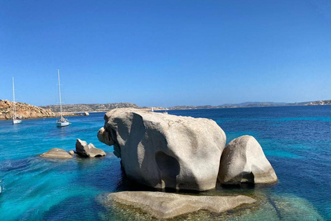 Da Santa Teresa Gallura: tour in motonave a La Maddalena From Santa Teresa Gallura