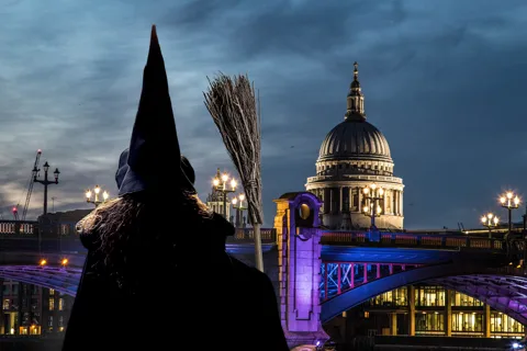 London: Witches and History Bankside Walking Tour