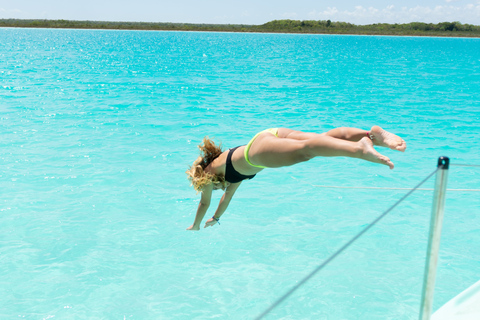 Bacalar: Group Sailing Trip with Swimming and Drinks Standard Rate