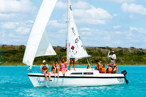 Bacalar: Group Sailing Trip with Swimming and Drinks Standard Rate