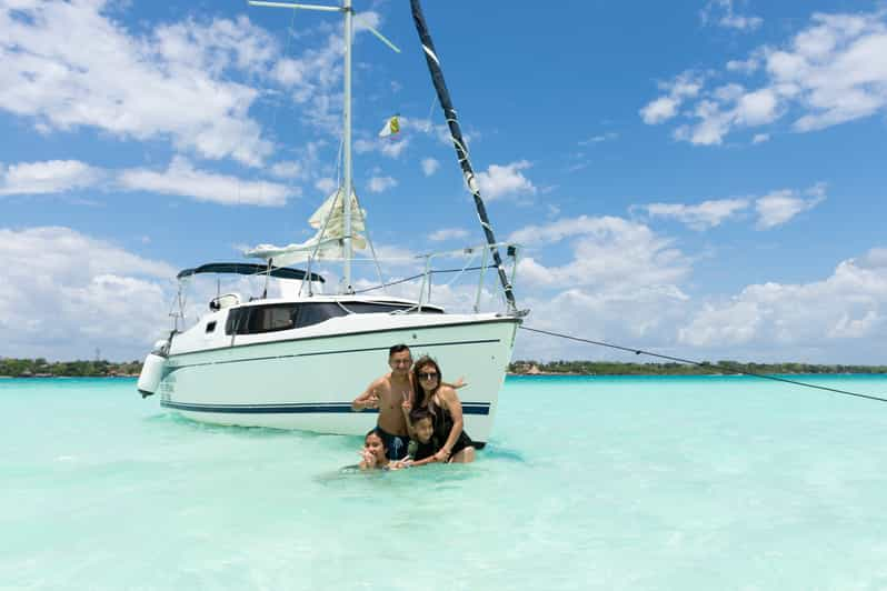 sailboat rental bacalar