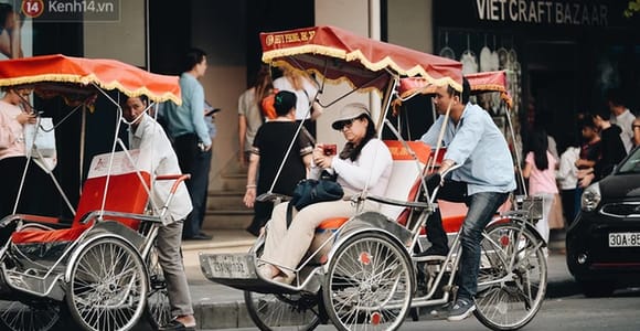 Hanoi: Old Quarter Cyclo Tour and Egg Coffee