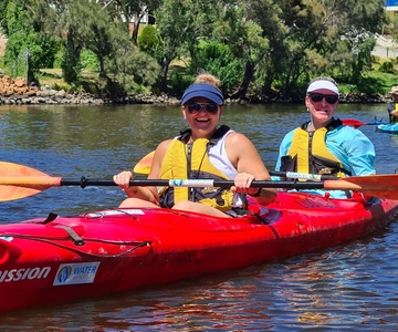 Perth: kajaktocht op de Swan River met dineren en wijnproeven