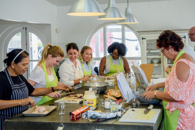 Visit Willemstad: Chef-Led Caribbean Cooking Class with Lunch in Curacao
