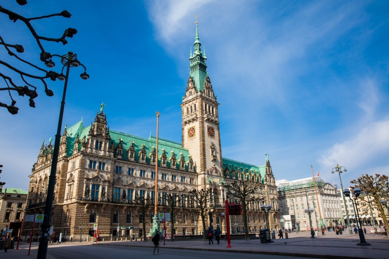 Hamburg: Geführte Stadtrundfahrt mit dem Privatwagen für 2 oder 4 Stunden4-stündige Auto- und Wandertour
