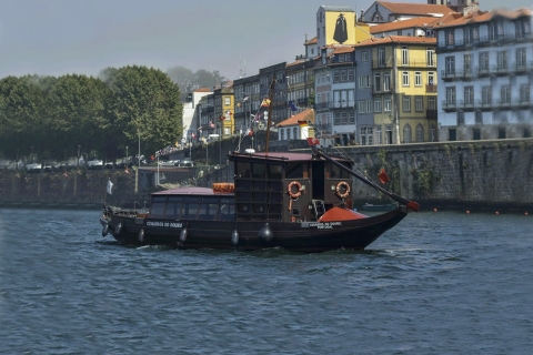 Oporto: crucero por los puentes y visita opcional World of DiscoveriesCrucero de puentes de 50 minutos en un barco tradicional Rabelo