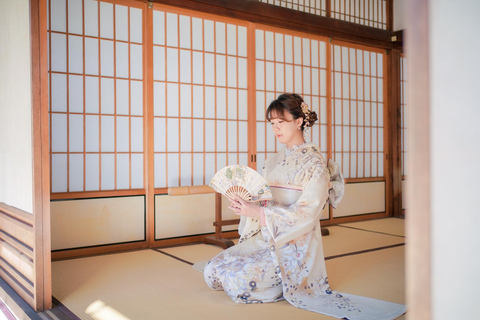 Kyoto: Arashiyama Forest Private Photoshoot