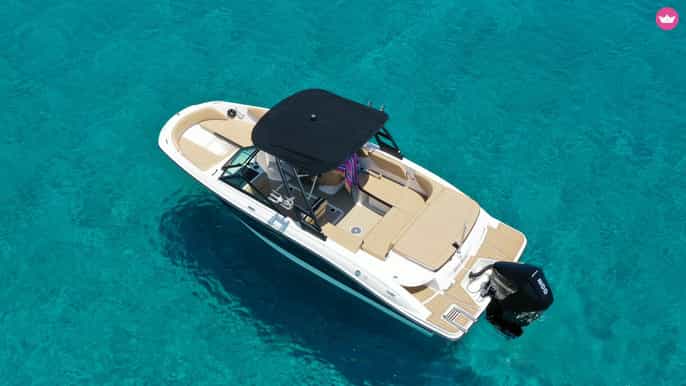 Luxury Sea Ray Private Boat Trip to Blue Lagoon