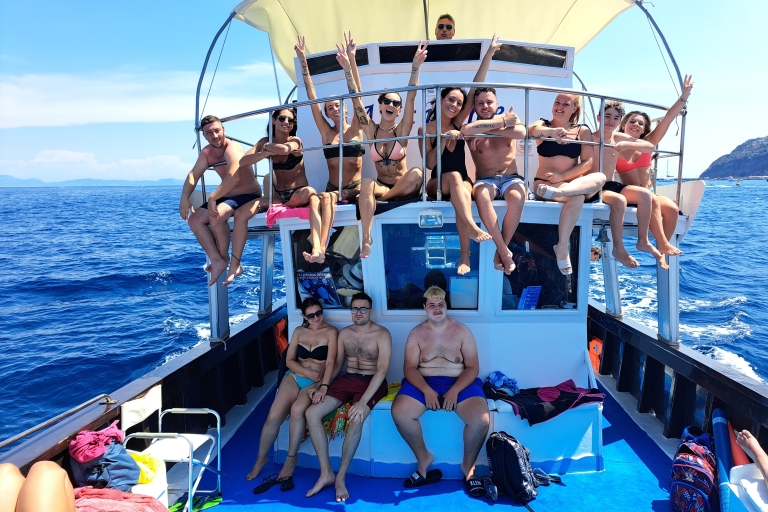 Ischia: Excursión en barco por la isla con almuerzo napolitano y snorkelIschia: tour en barco por la isla con almuerzo napolitano y esnórquel