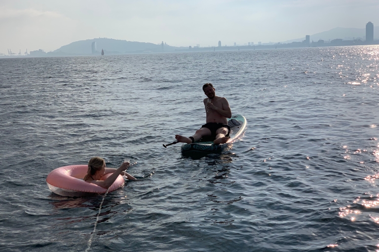 Barcelona: tour de 2 horas en velero con paddle surf