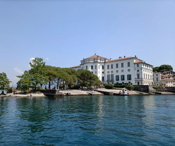 Baveno: Hop-On Hop-Off Boat Tour to 3 Borromean Islands