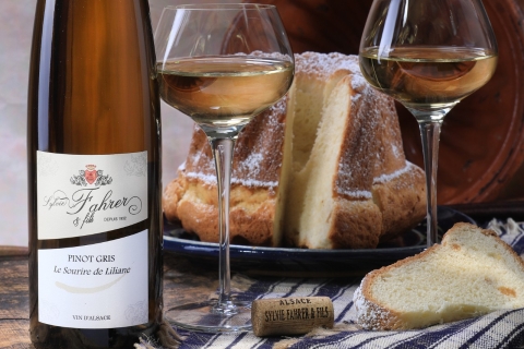 Alsace: Winery Tour with Wine Tasting and Food Pairings Visit in French
