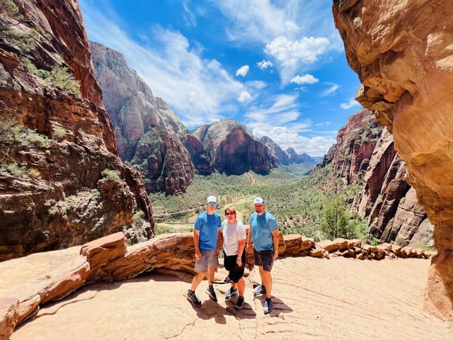 Las Vegas: VIP geführte Foto- und Wandertour im Zion NP