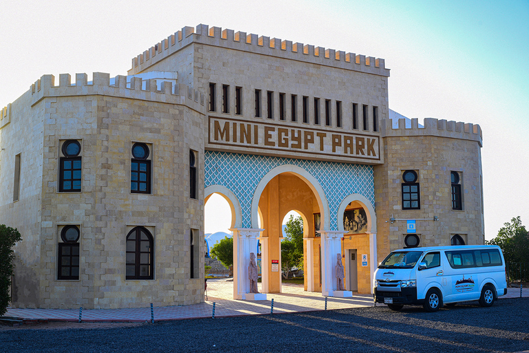 Hurghada: Mini Egypt Park with Transfers Tour with Shared Transfer