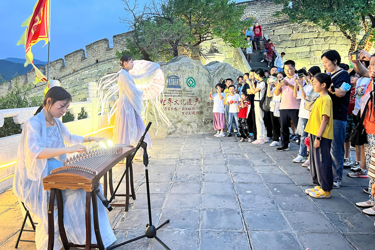 Twilight Glow at Mutianyu Great Wall Evening Bus Tour+Ticket Mutianyu Night Tour Private Car Transfer +Ticket +Cable Car