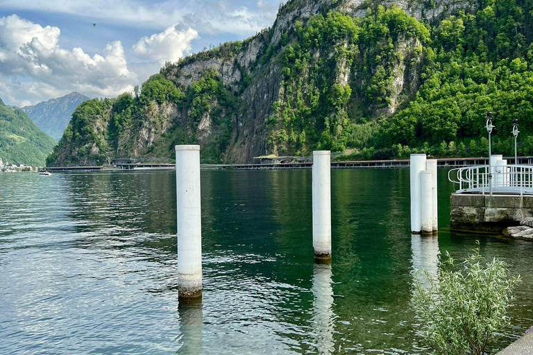 Luzern: privé-tour met e-bike langs 4 meren en boottocht op het VierwoudstedenmeerLuzern: privé-tour met e-bike langs 4 meren en cruise op het Vierwoudstedenmeer