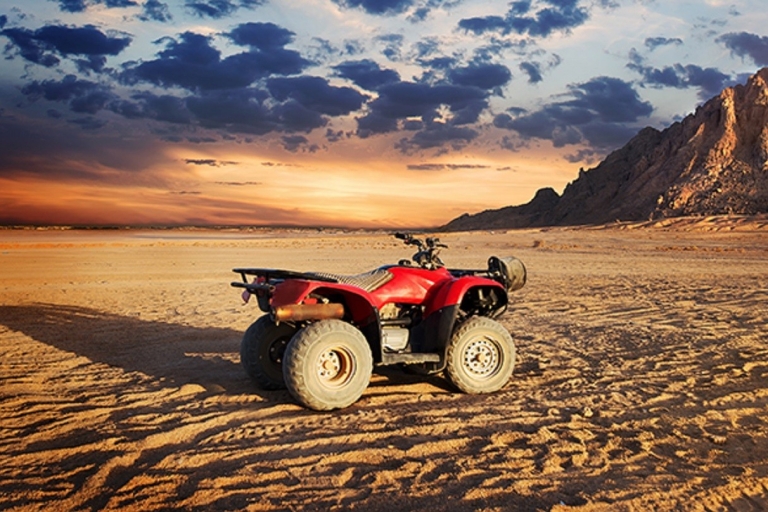 Sharm El Sheikh : Excursion au coucher du soleil en quad avec Echo MountainTour du coucher de soleil en quad double