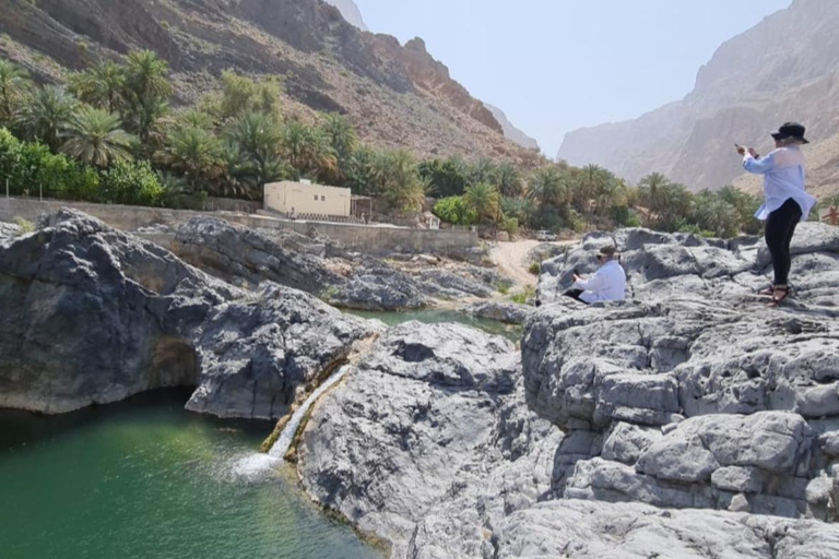 Oman: Private 3-Day Lifetime Roundtrip Package Tour
