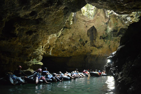 Yogyakarta: Utforska Pindul-grottan, Oyo-floden och Timang Beach