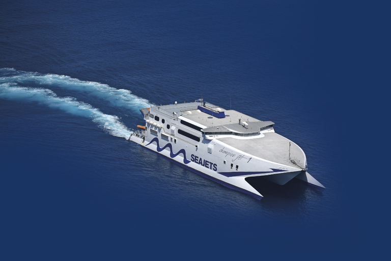 Mykonos: Ferry Journey Between Mykonos and Naxos Naxos → Mykonos (One Way)